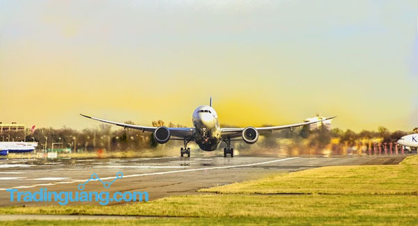 'Pesawat Hantu' Terbang di Langit Sejak Corona Mewabah