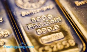 Harga Menurun di 2 Pekan Terakhir. Tanda-Tanda Emas Akan Drop?
